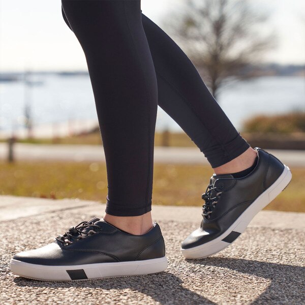 No. 93 Casual Sneaker in Black